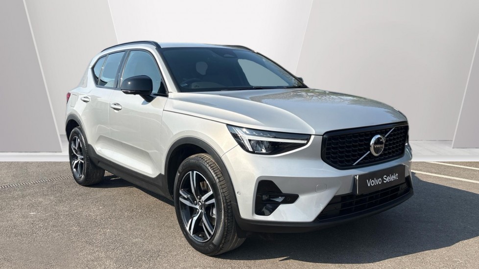 Main listing image - Volvo XC40