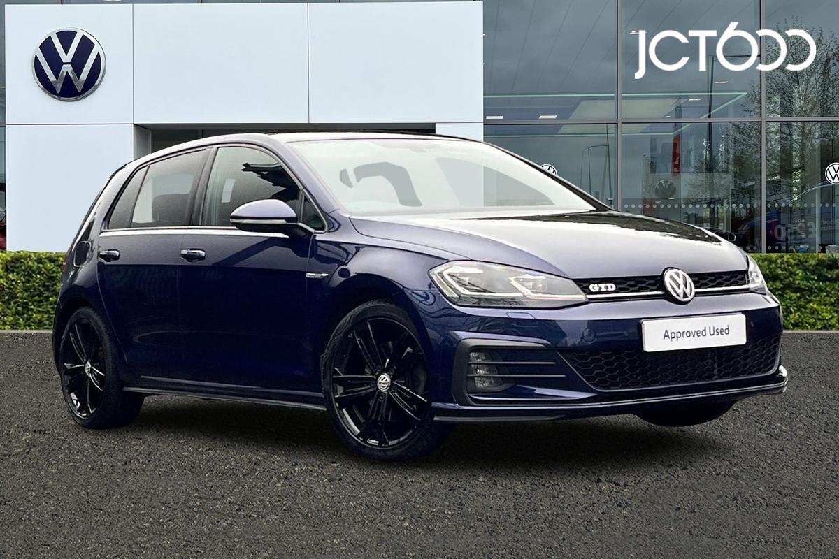 Main listing image - Volkswagen Golf