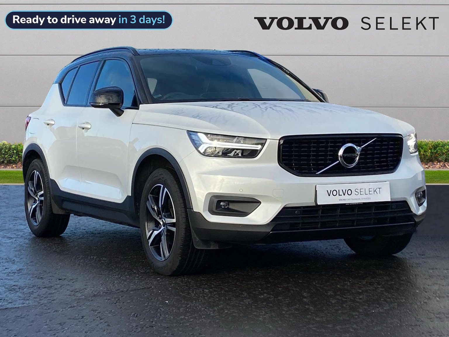 Main listing image - Volvo XC40