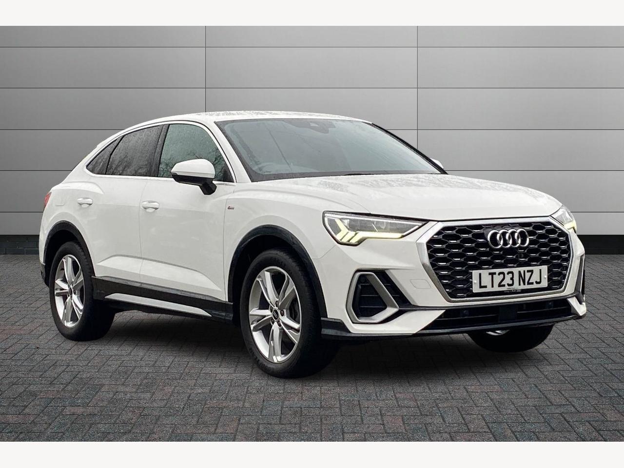 Main listing image - Audi Q3