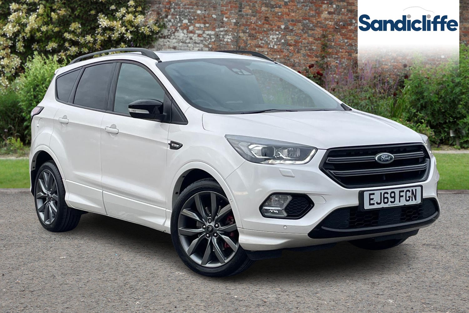 Main listing image - Ford Kuga