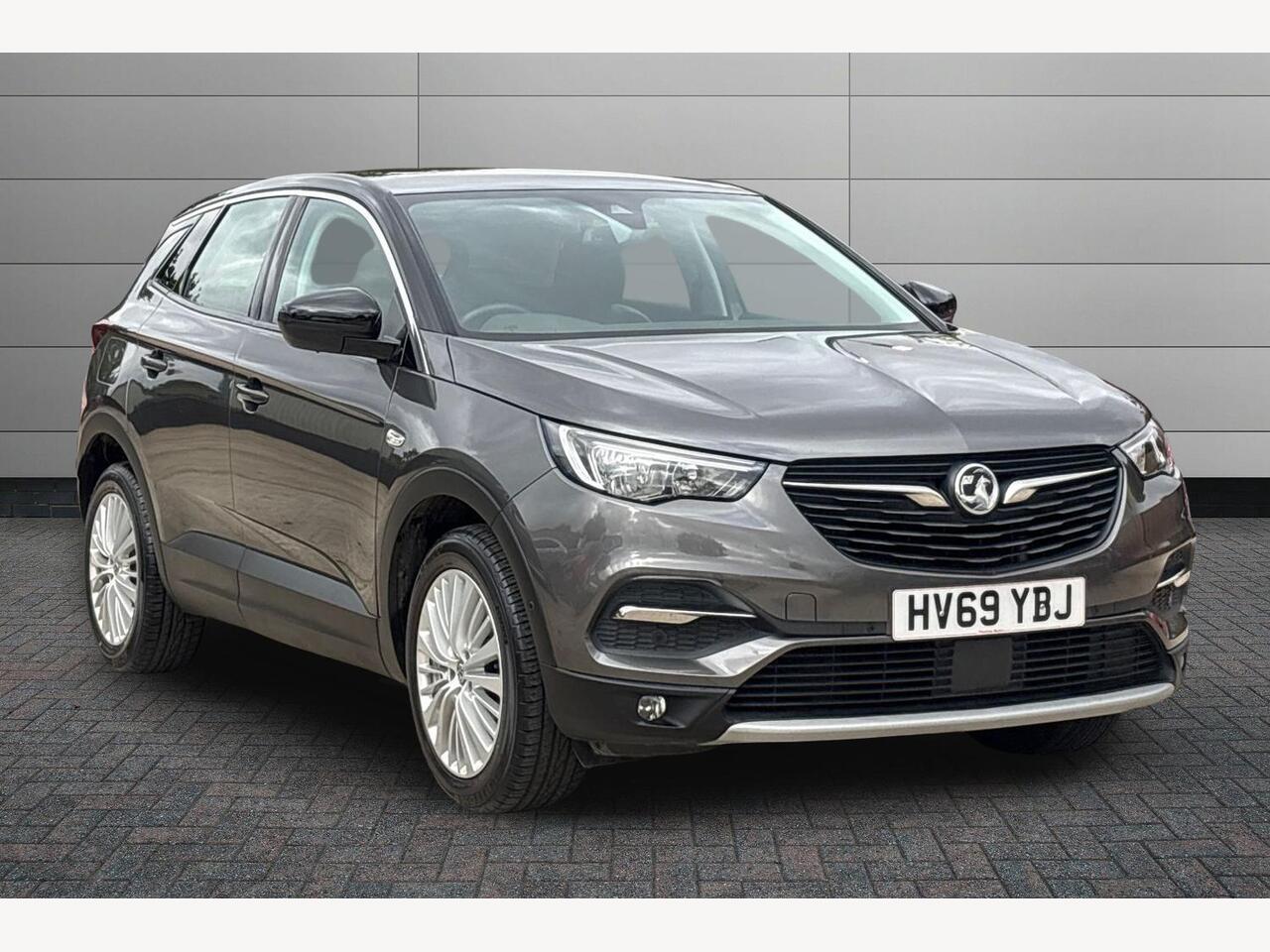Main listing image - Vauxhall Grandland X