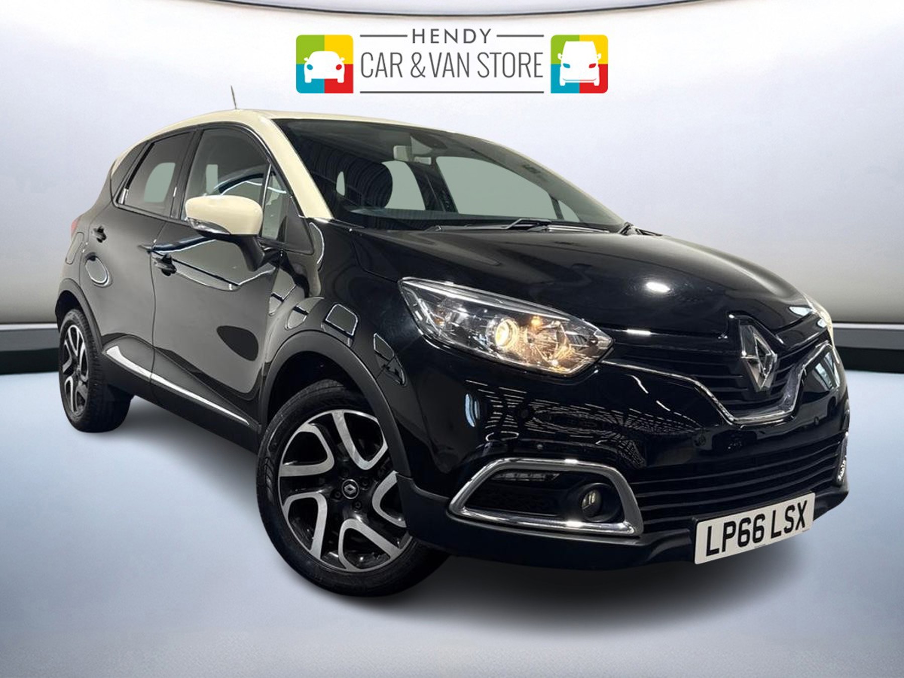 Main listing image - Renault Captur