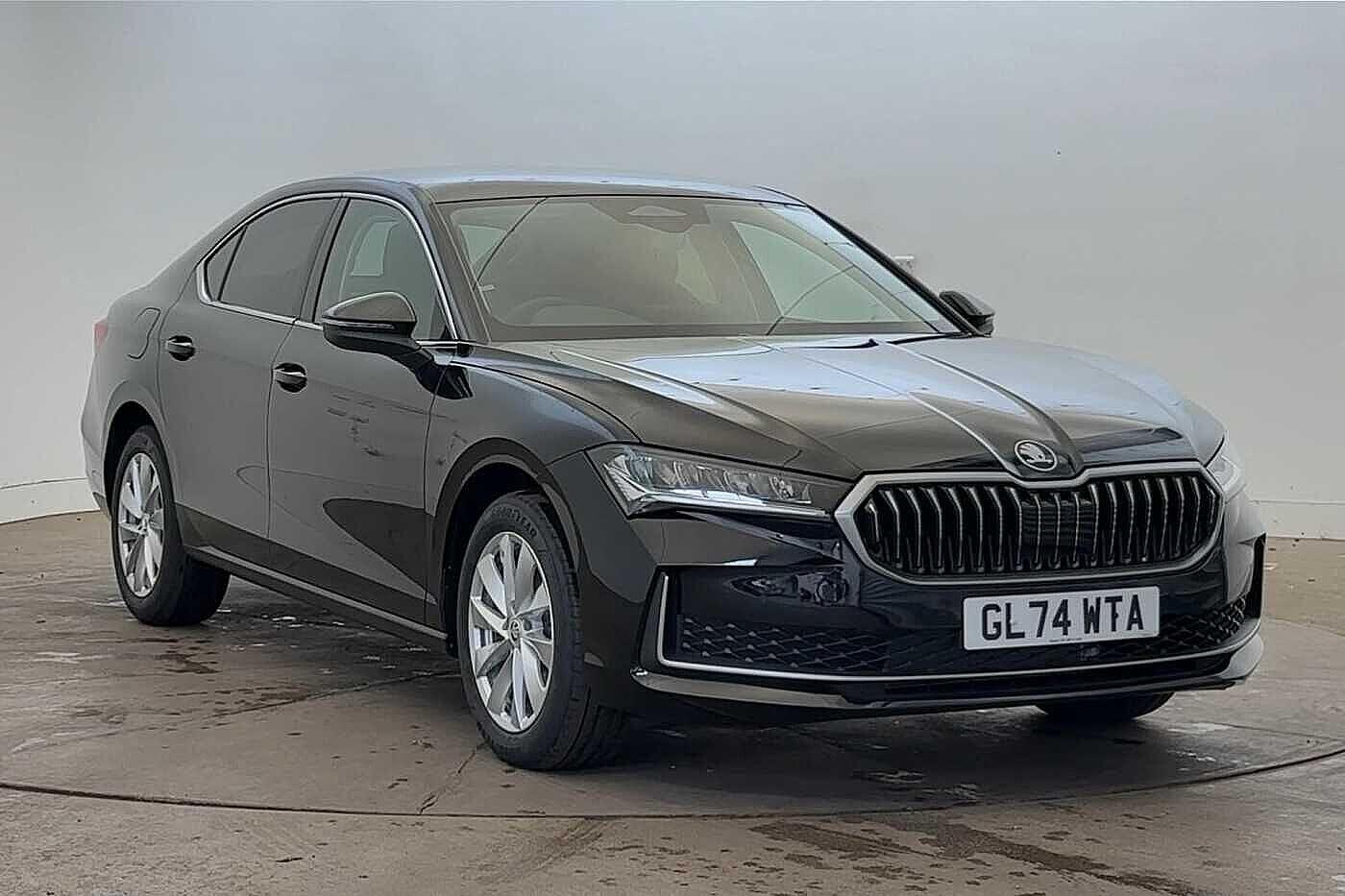 Main listing image - Skoda Superb