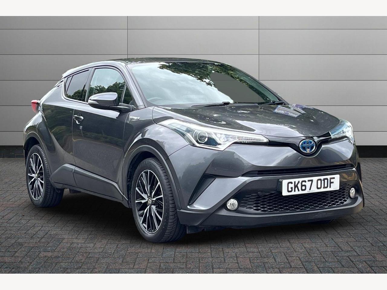 Main listing image - Toyota C-HR
