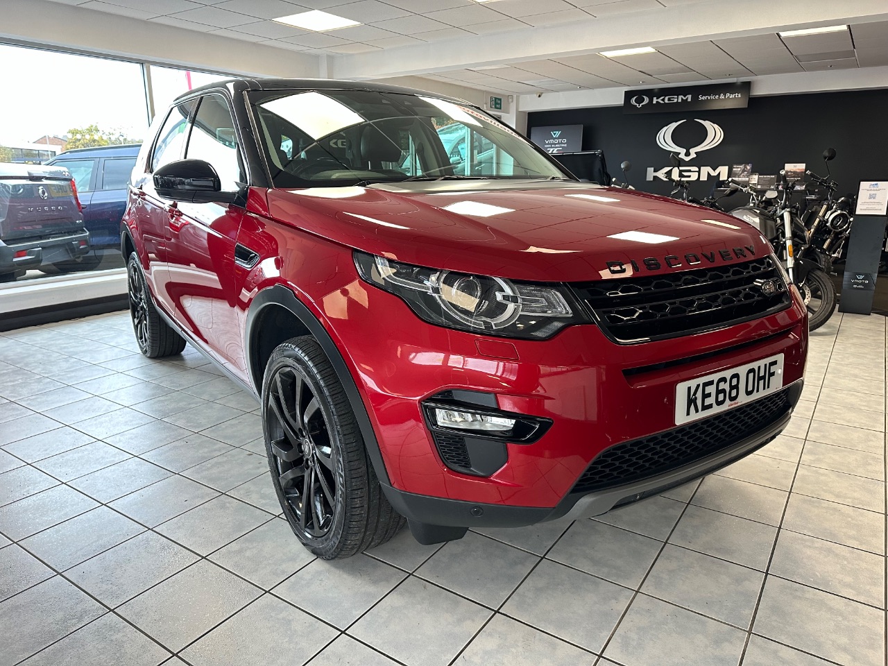 Main listing image - Land Rover Discovery Sport