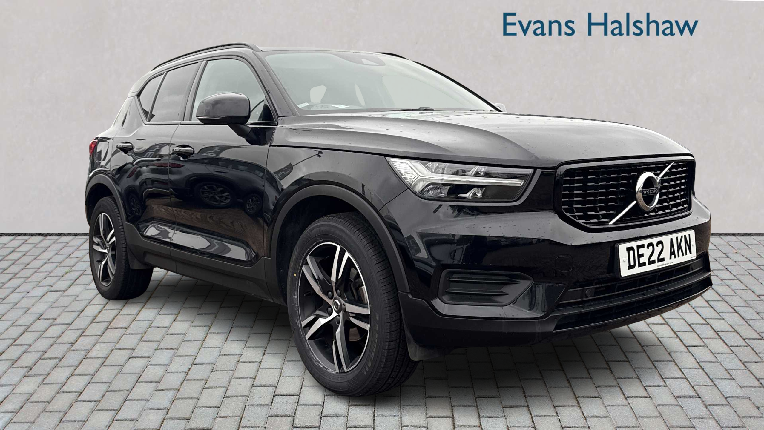 Main listing image - Volvo XC40