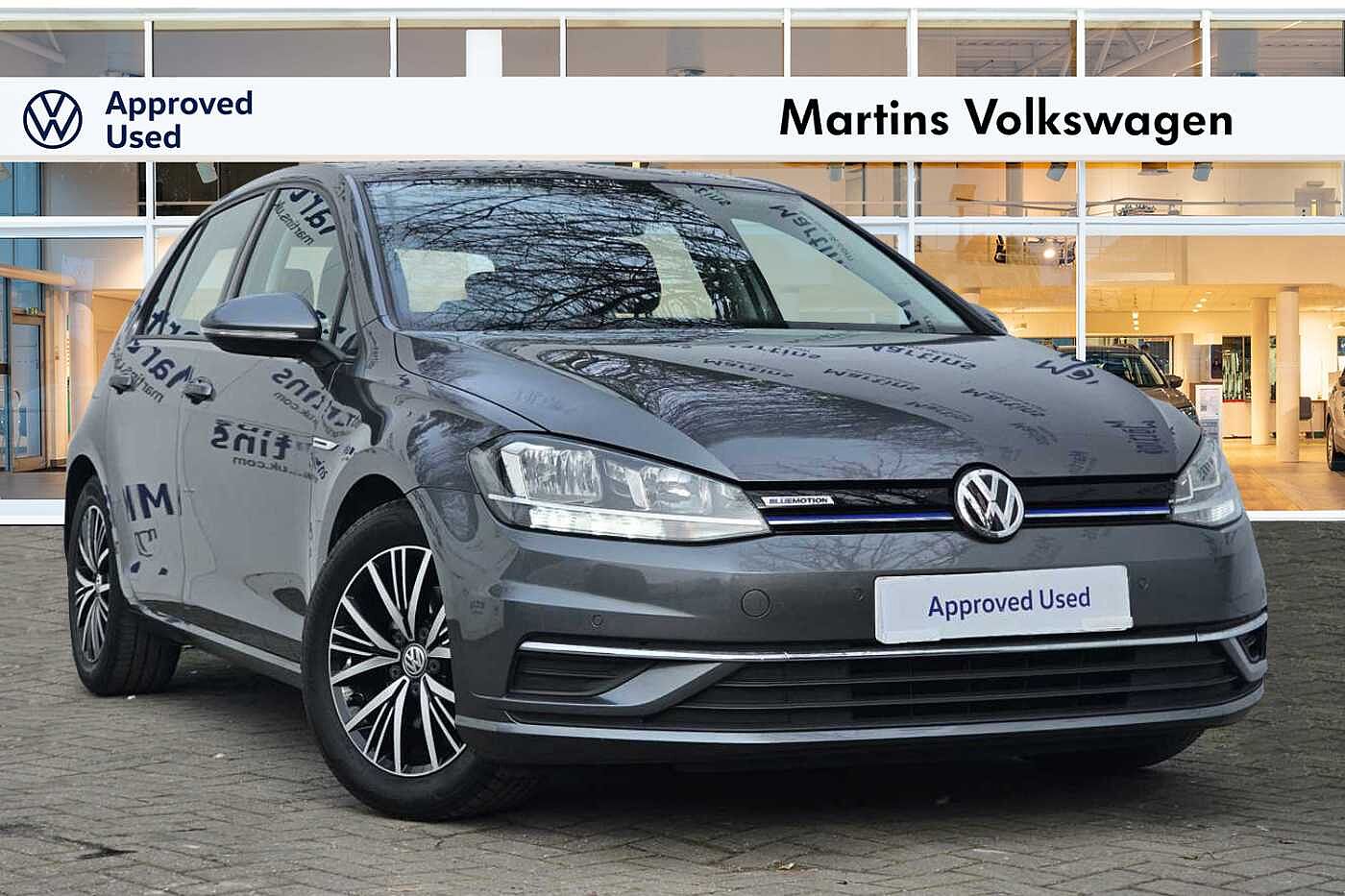 Main listing image - Volkswagen Golf