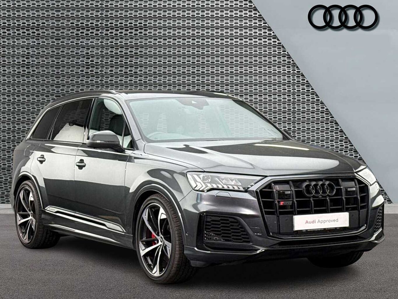 Main listing image - Audi Q7