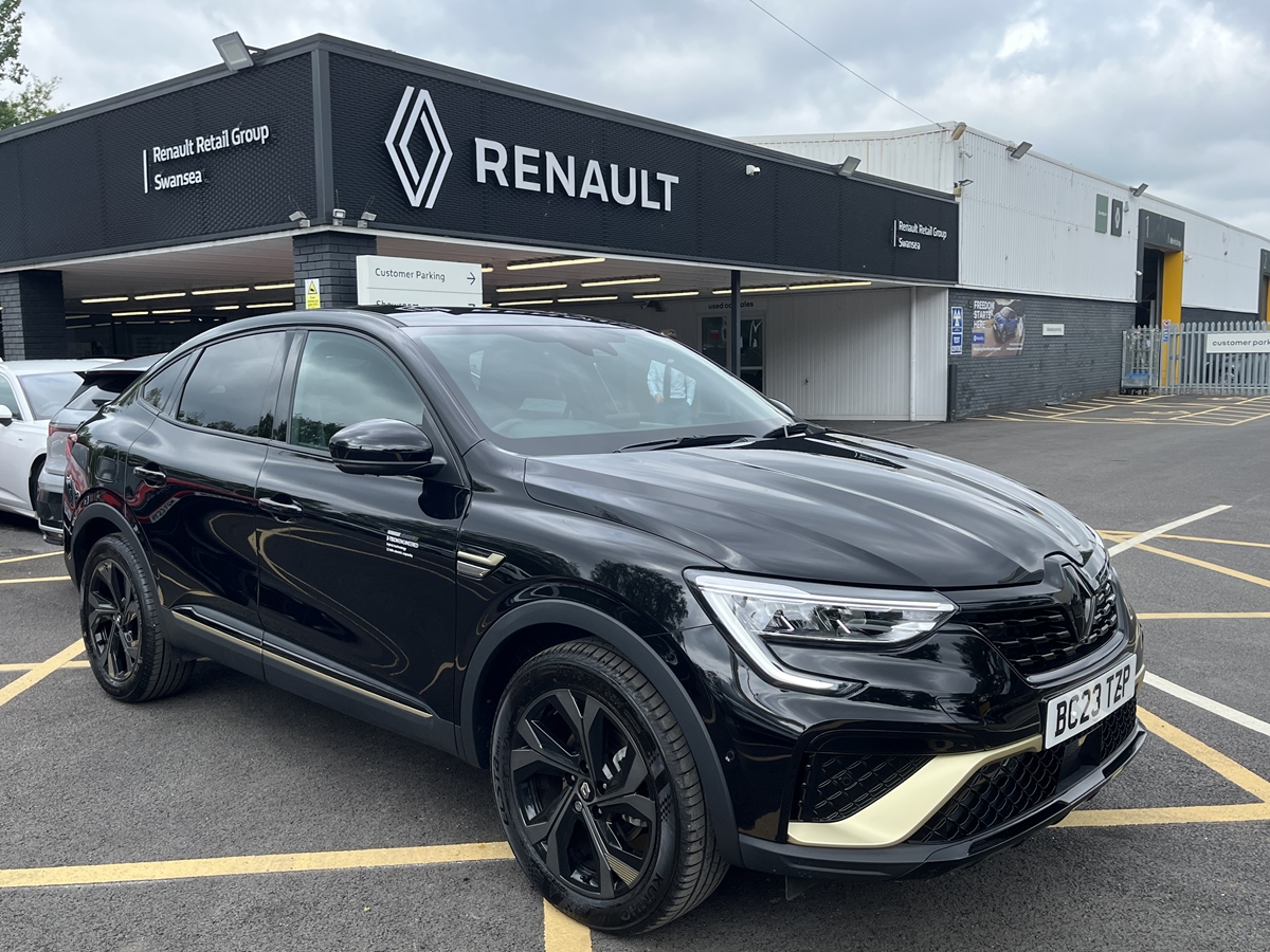 Main listing image - Renault Arkana