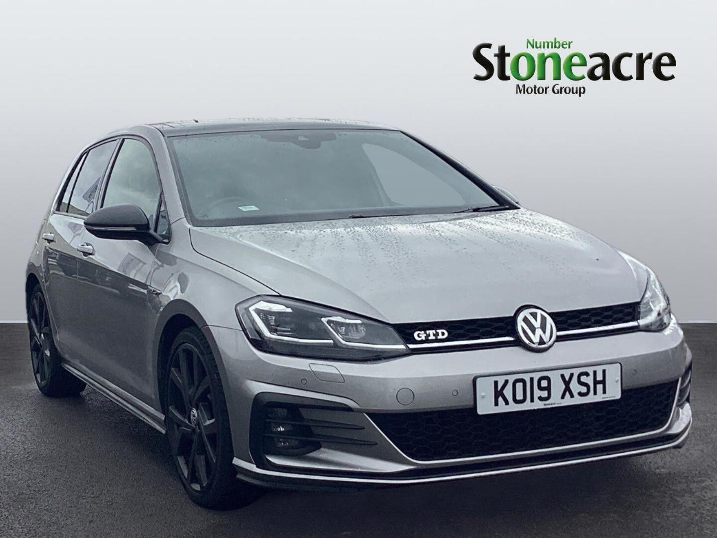 Main listing image - Volkswagen Golf