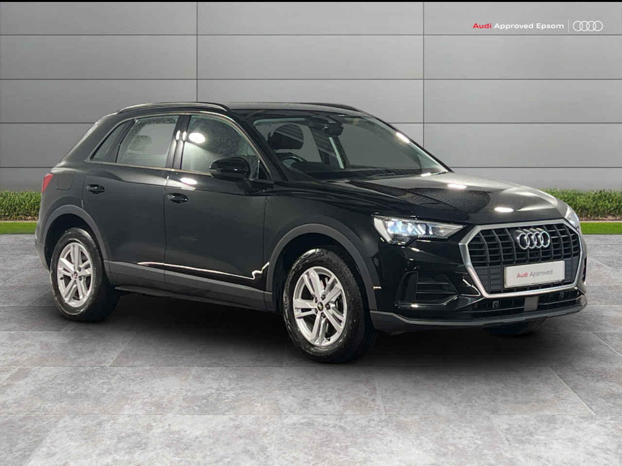 Main listing image - Audi Q3