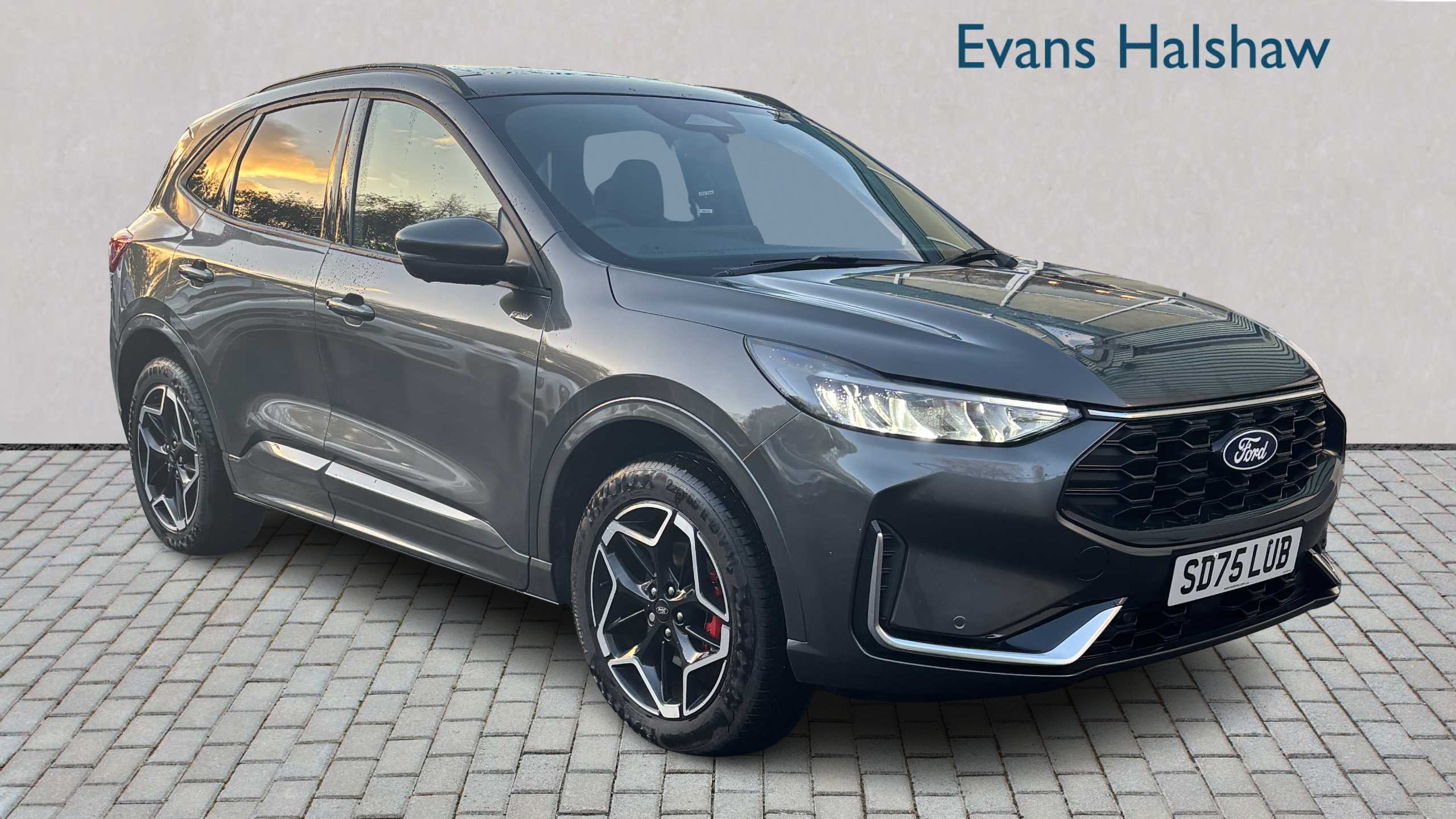 Main listing image - Ford Kuga