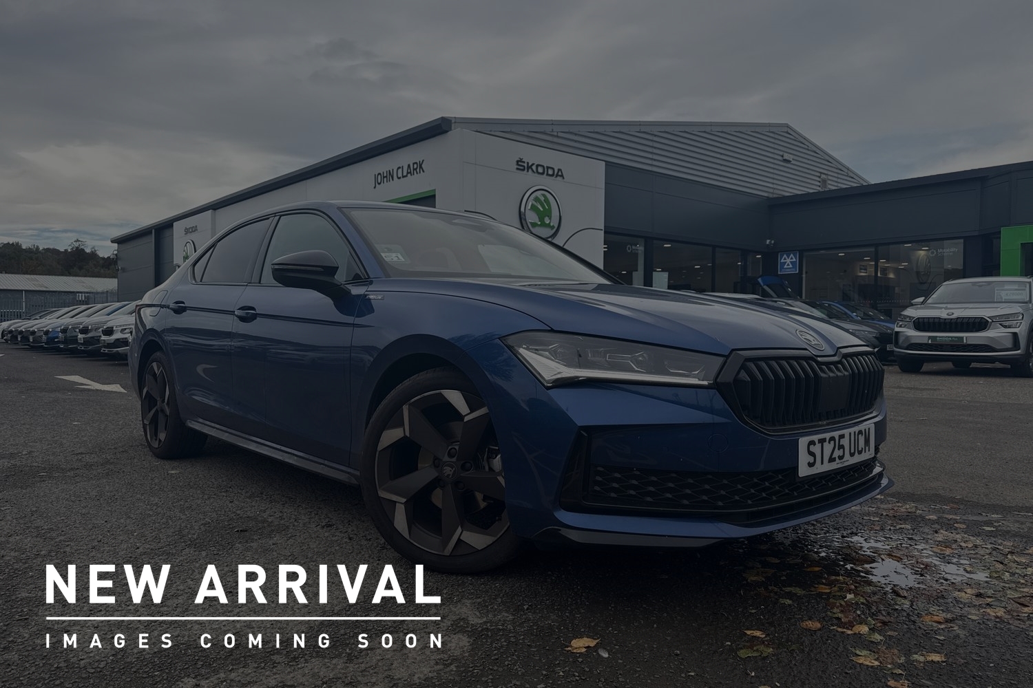 Main listing image - Skoda Superb