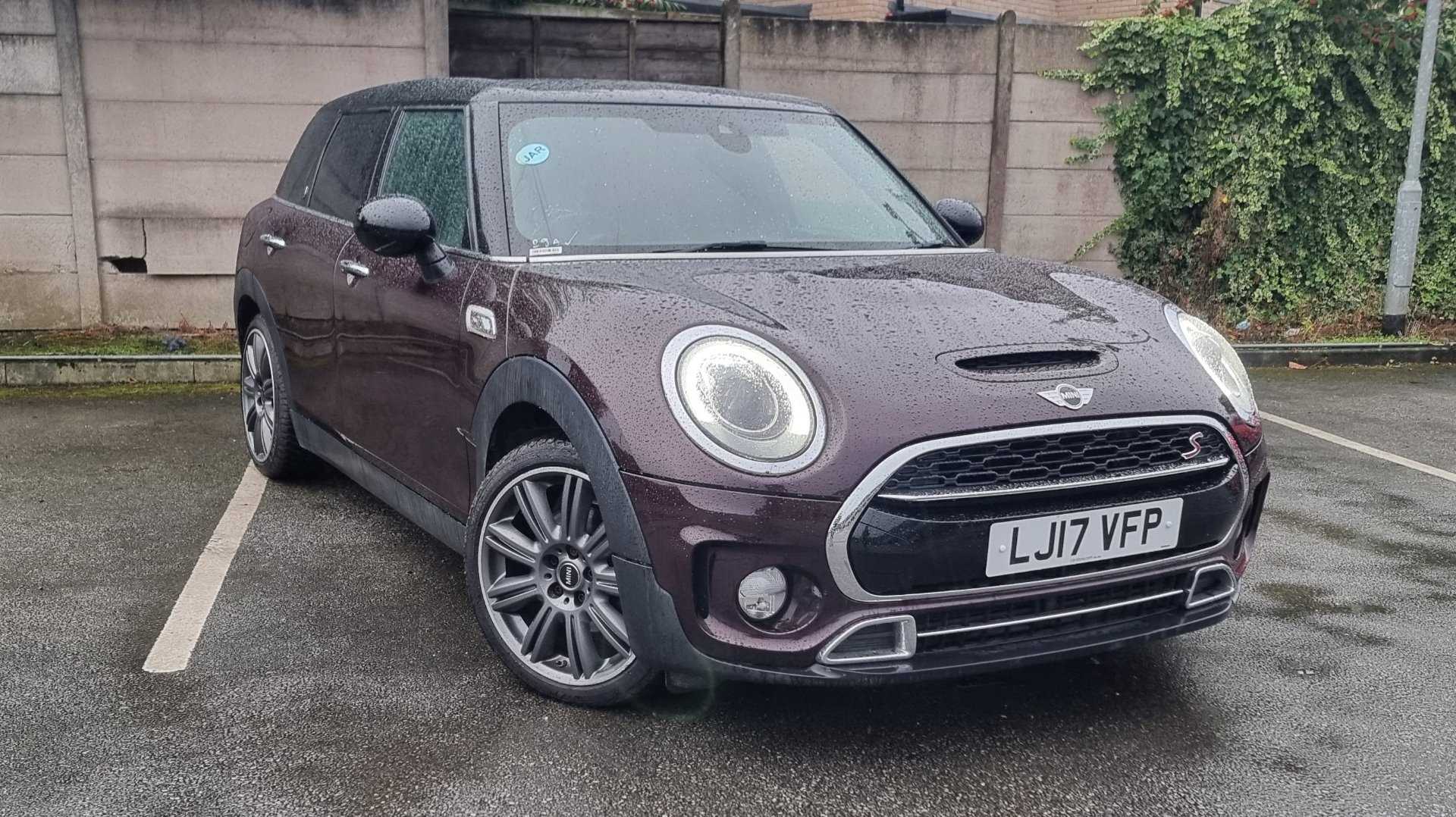 Main listing image - MINI Clubman