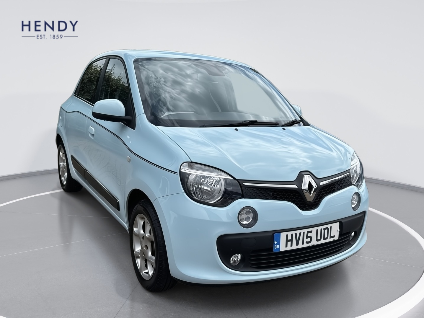 Main listing image - Renault Twingo