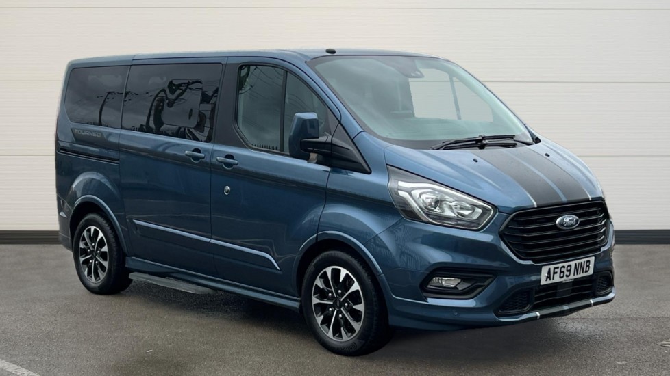 Main listing image - Ford Tourneo Custom