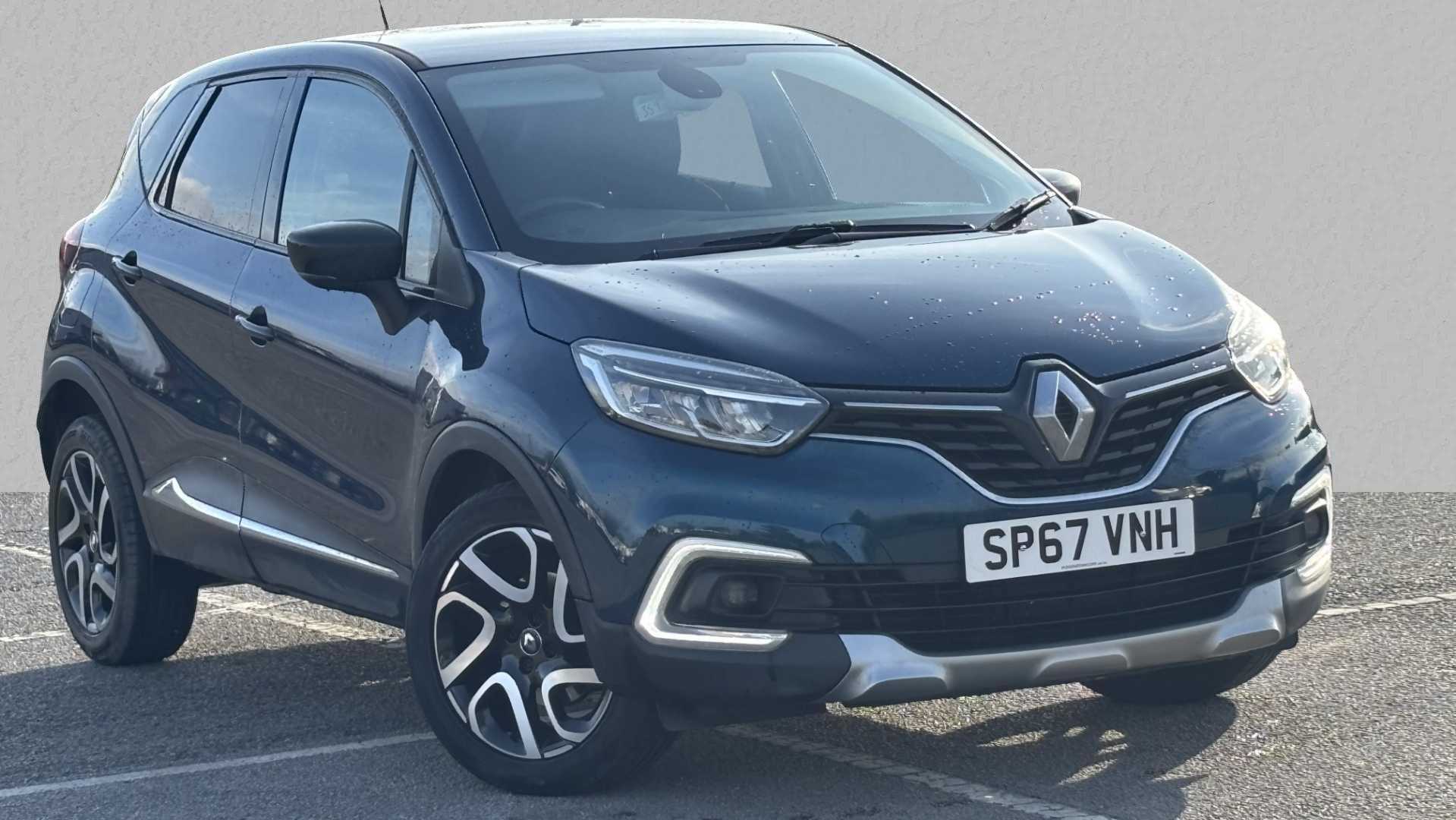 Main listing image - Renault Captur