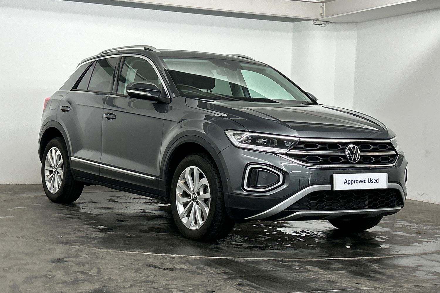 Main listing image - Volkswagen T-Roc