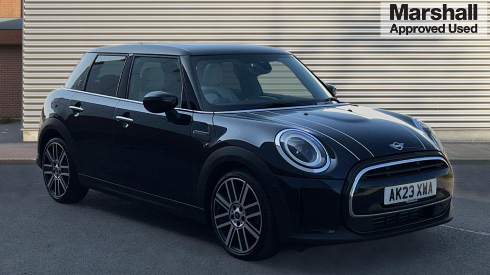 Main listing image - MINI Hatchback 5dr
