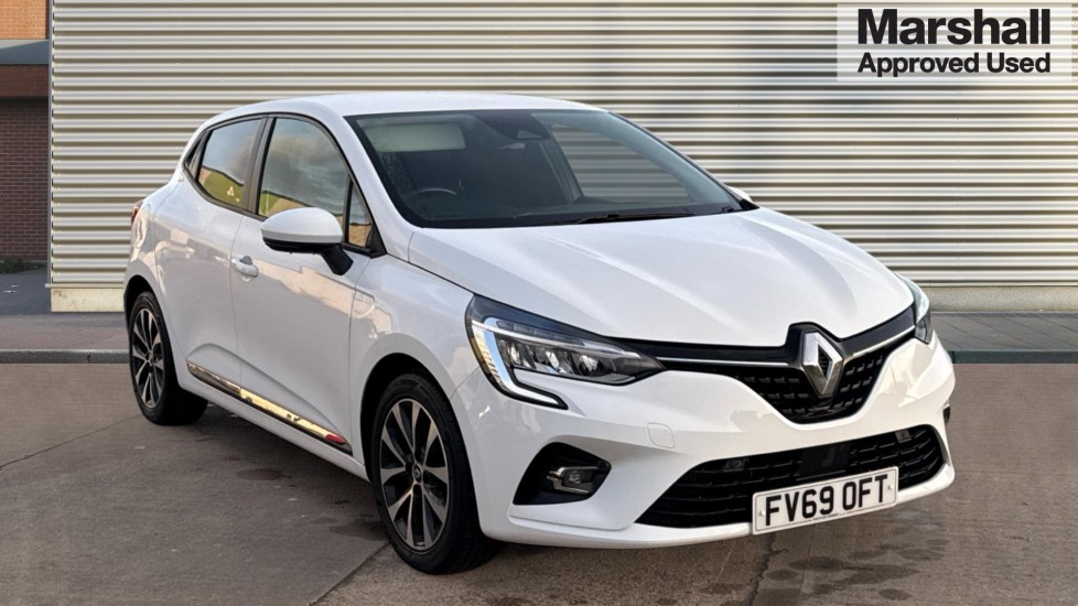 Main listing image - Renault Clio