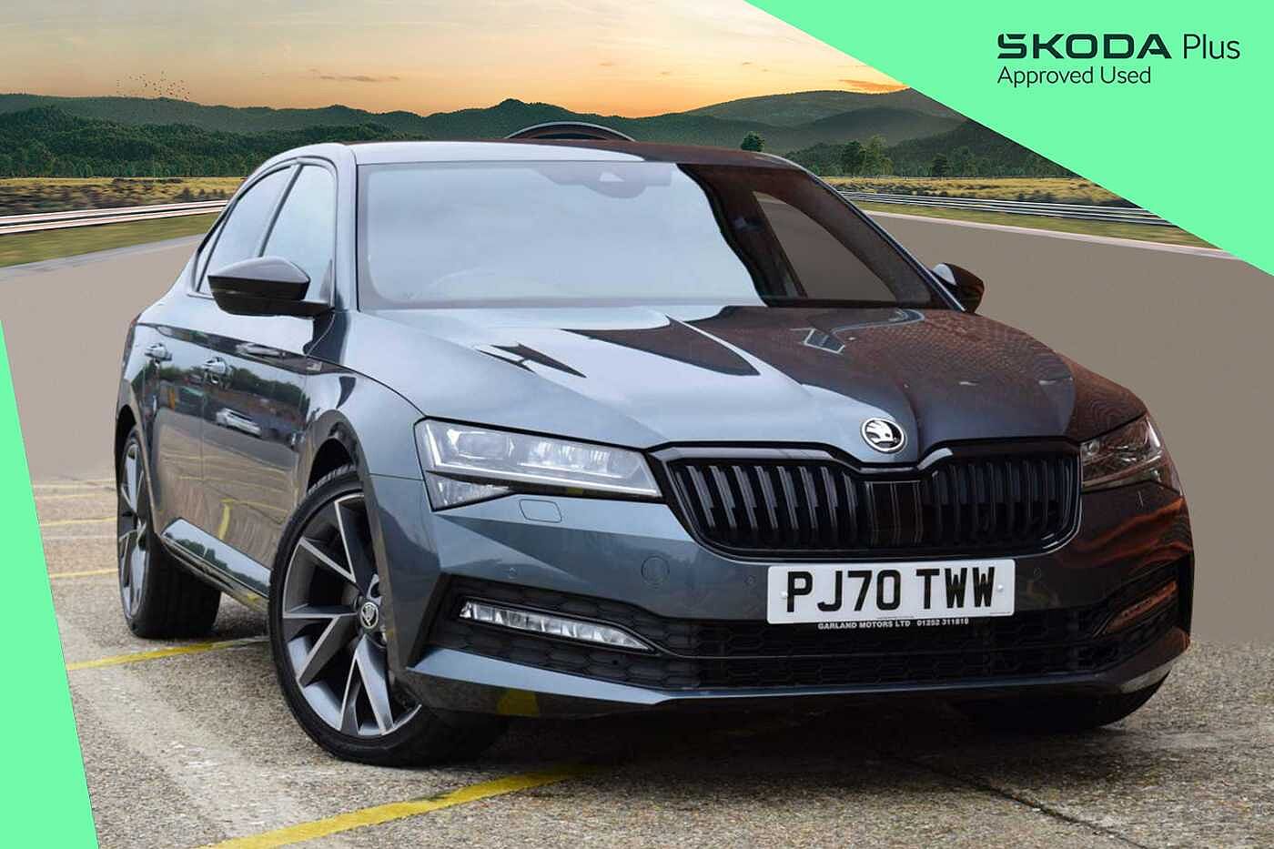 Main listing image - Skoda Superb