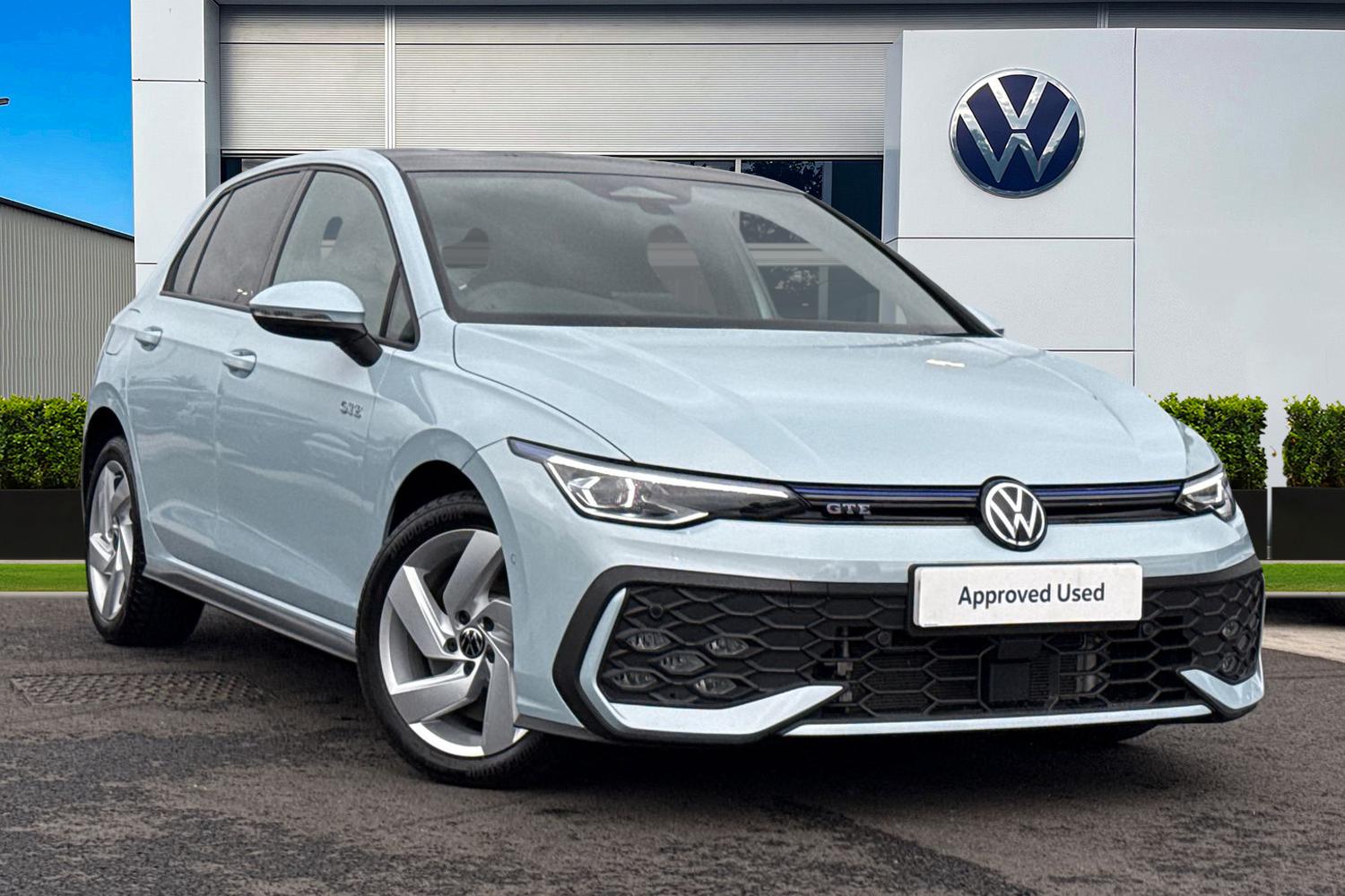 Main listing image - Volkswagen Golf