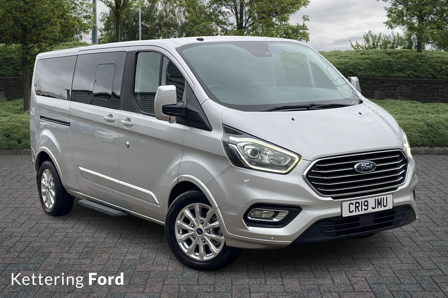 Main listing image - Ford Tourneo Custom