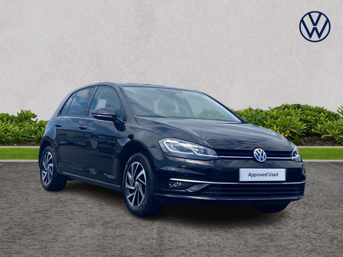 Main listing image - Volkswagen Golf
