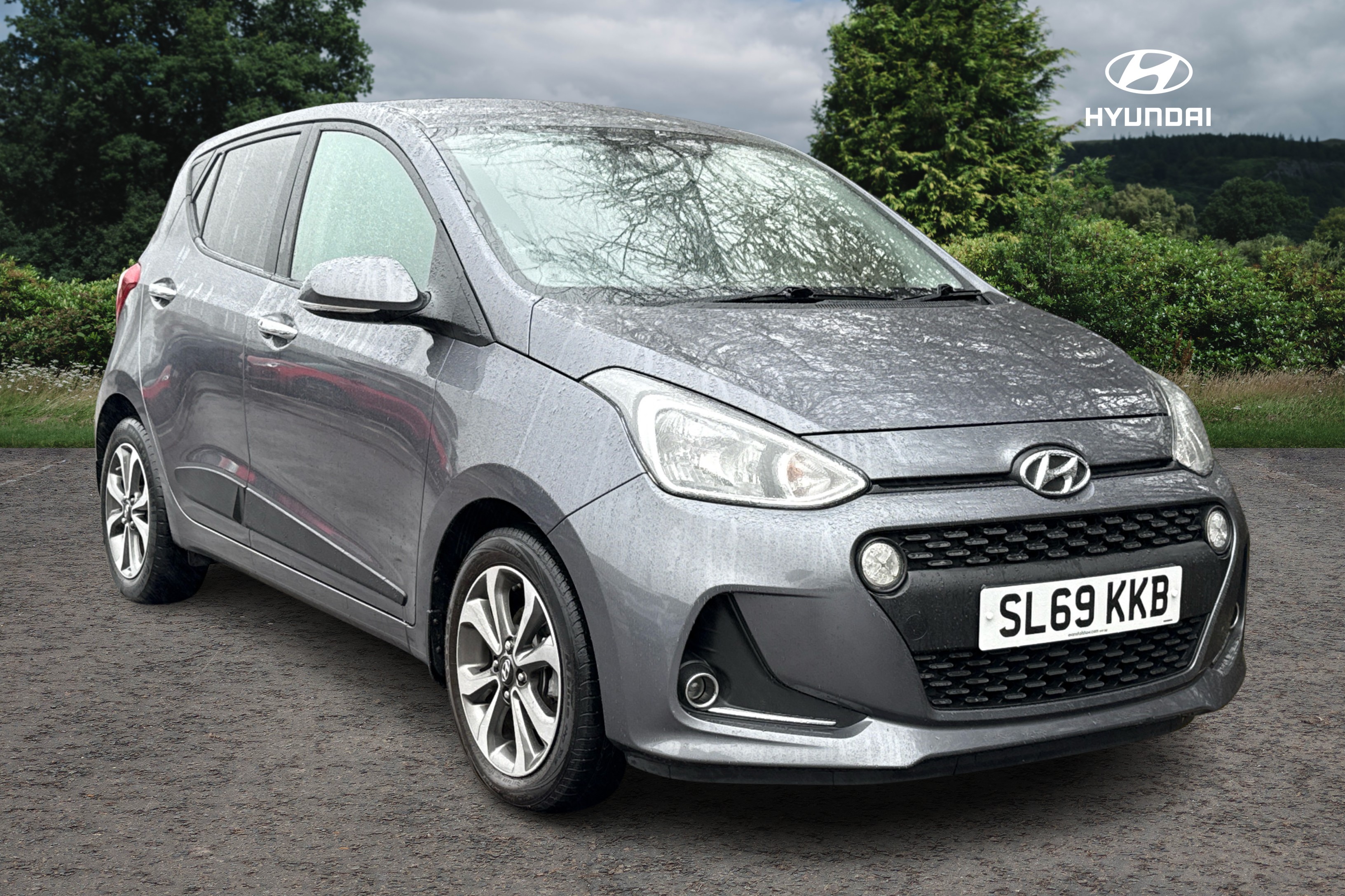 Main listing image - Hyundai i10