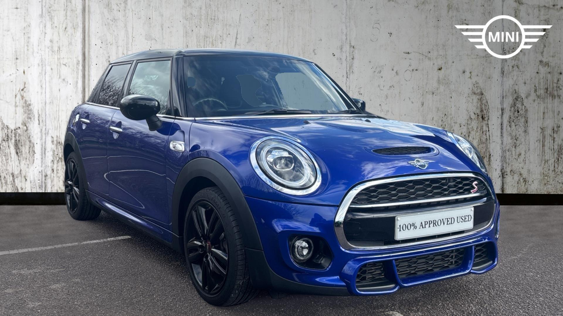 Main listing image - MINI Hatchback 5dr