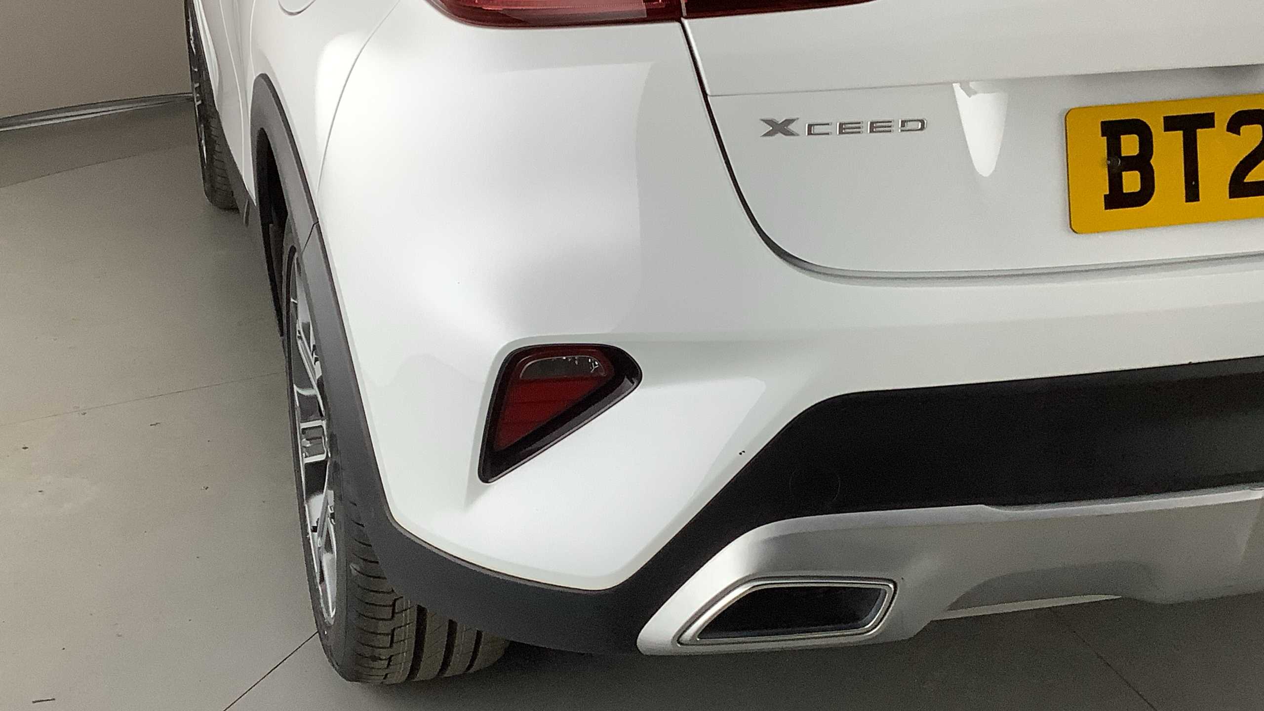 Main listing image - Kia XCeed