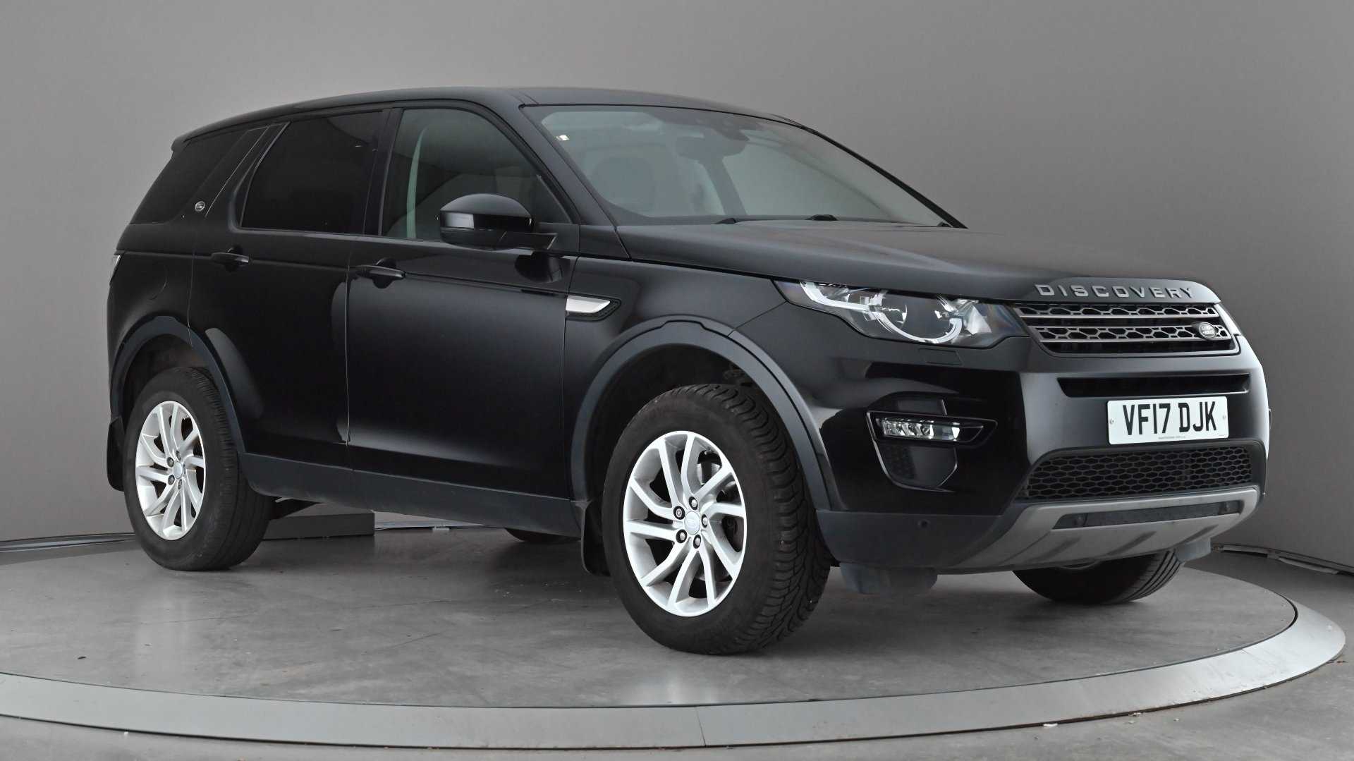 Main listing image - Land Rover Discovery Sport