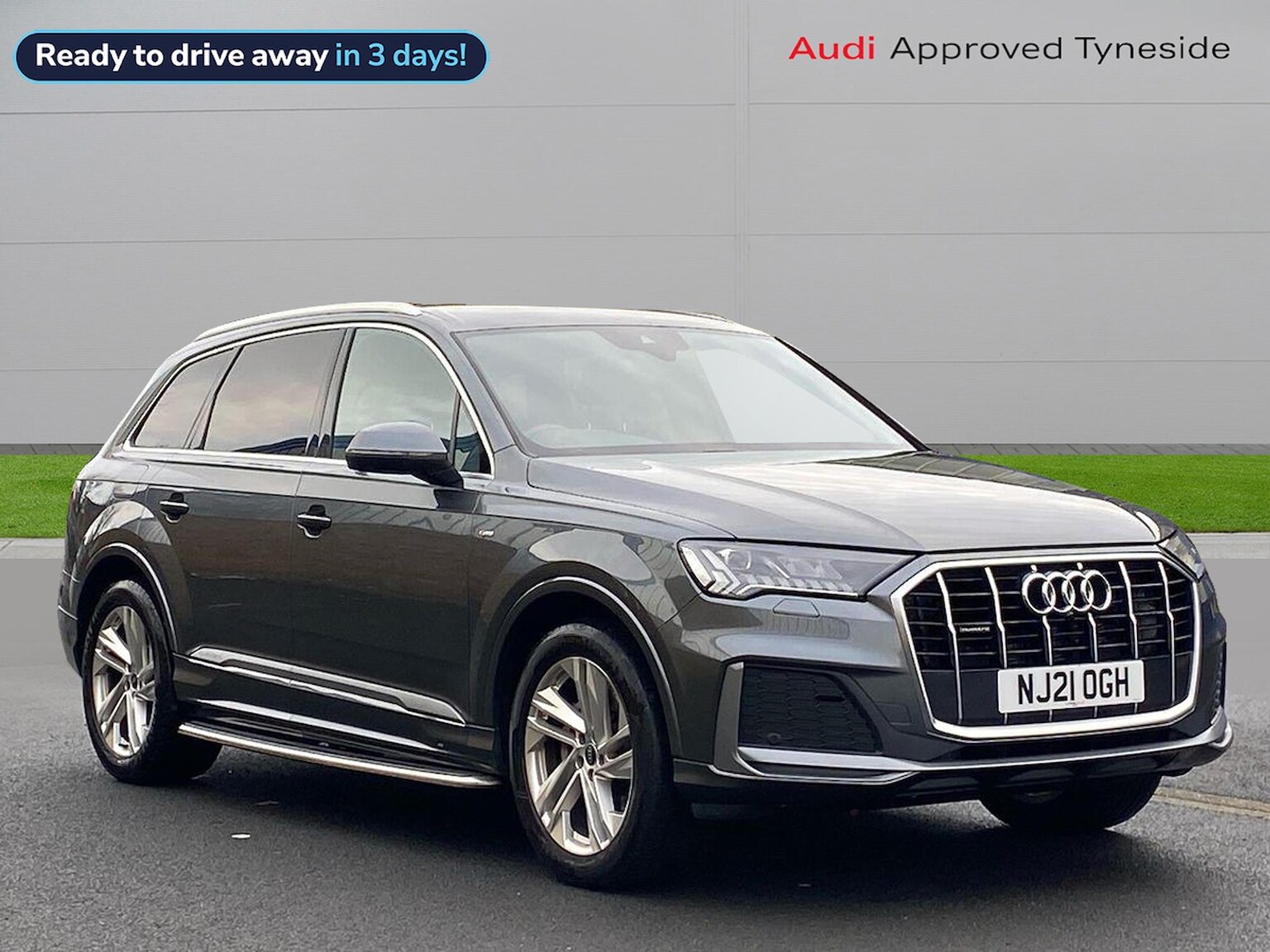 Main listing image - Audi Q7