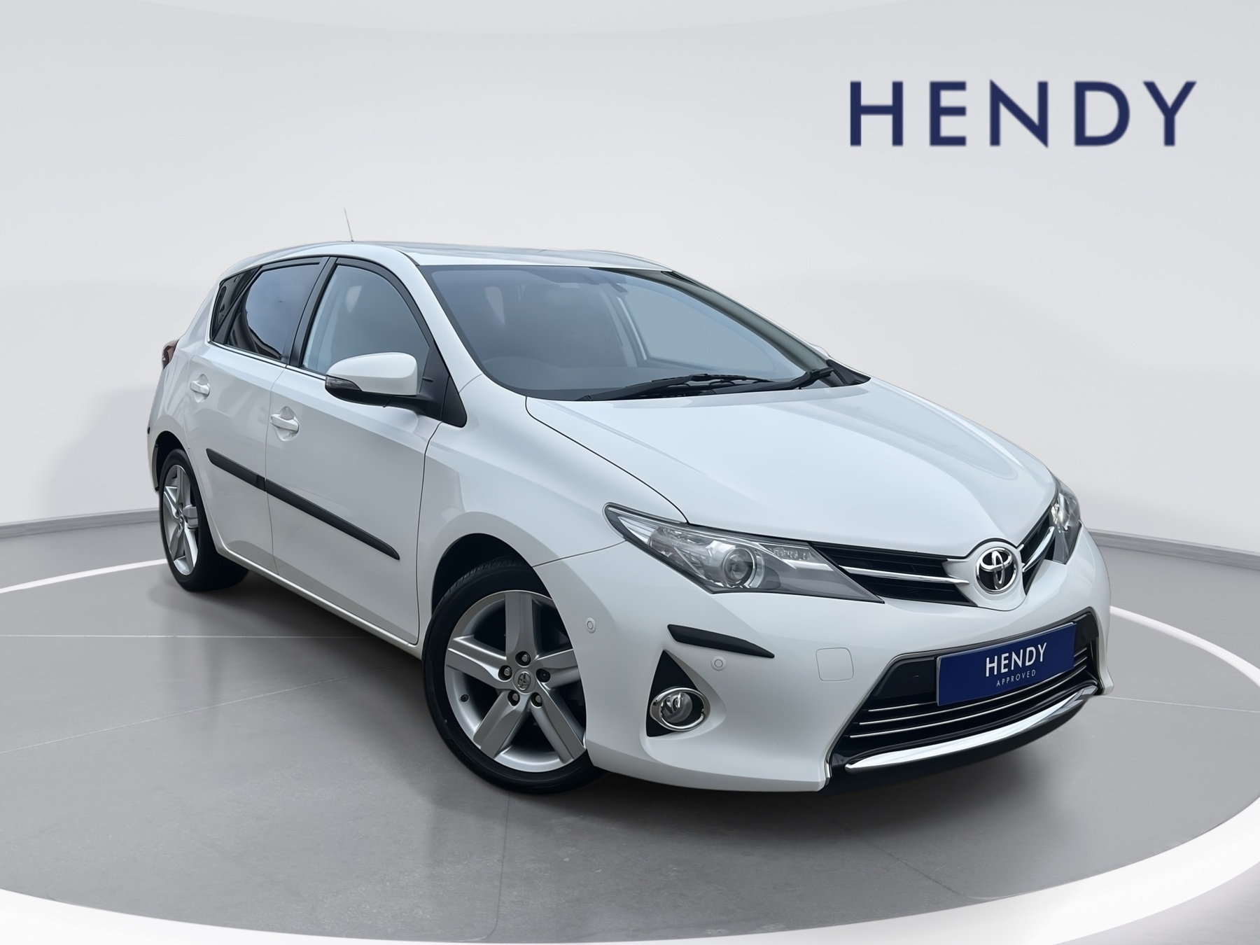 Main listing image - Toyota Auris