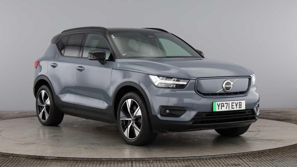 Main listing image - Volvo XC40 Recharge