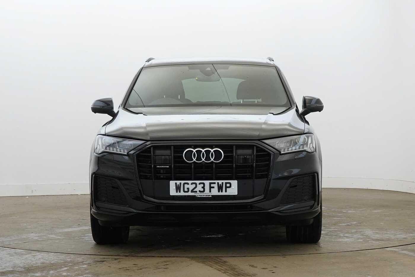 Main listing image - Audi Q7