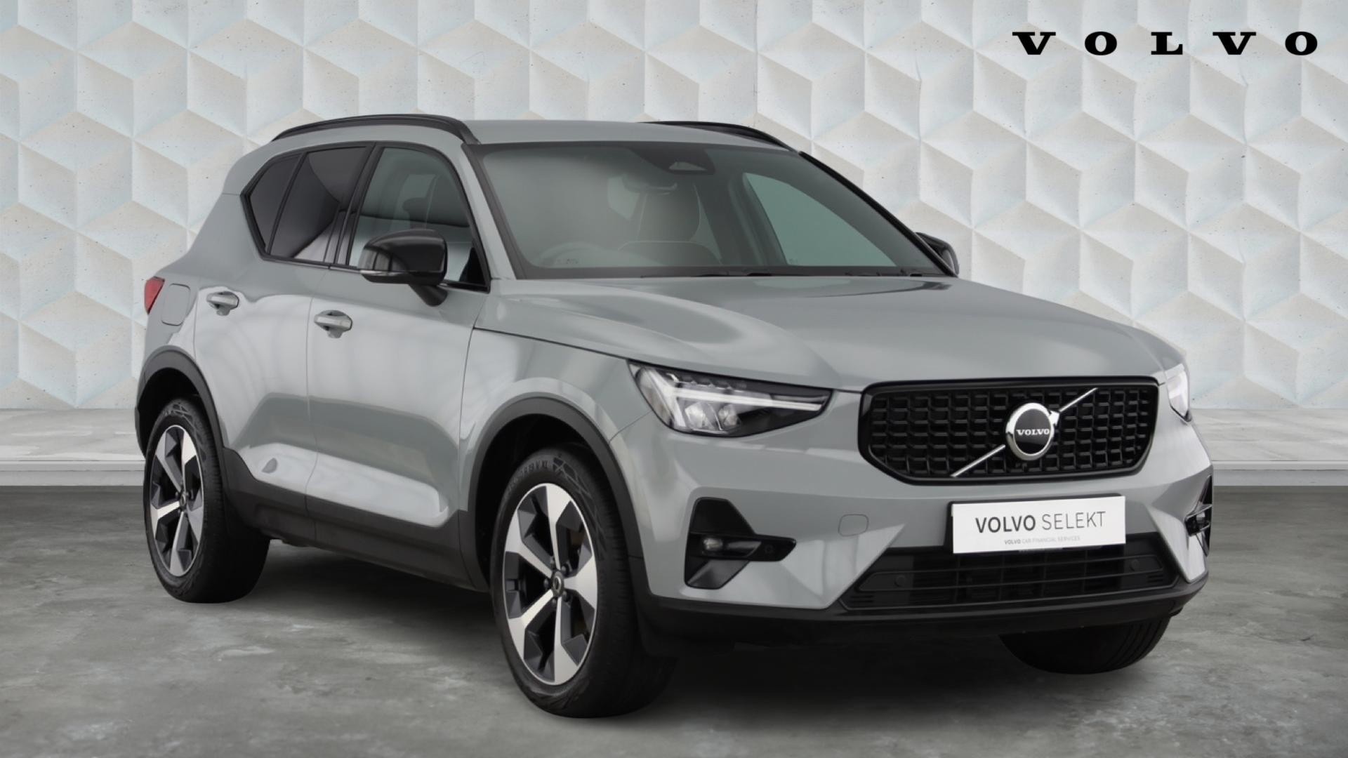 Main listing image - Volvo XC40