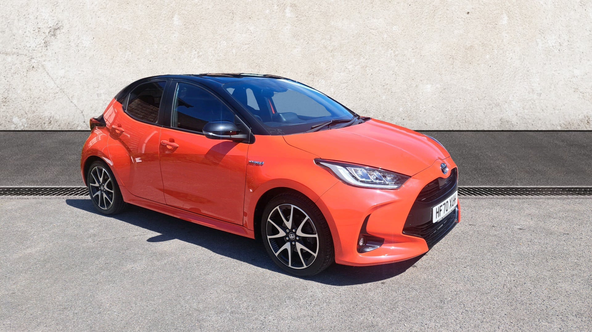 Main listing image - Toyota Yaris