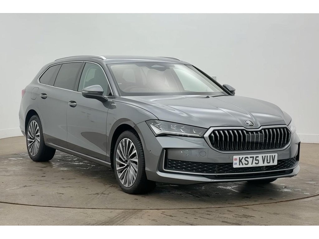 Main listing image - Skoda Superb