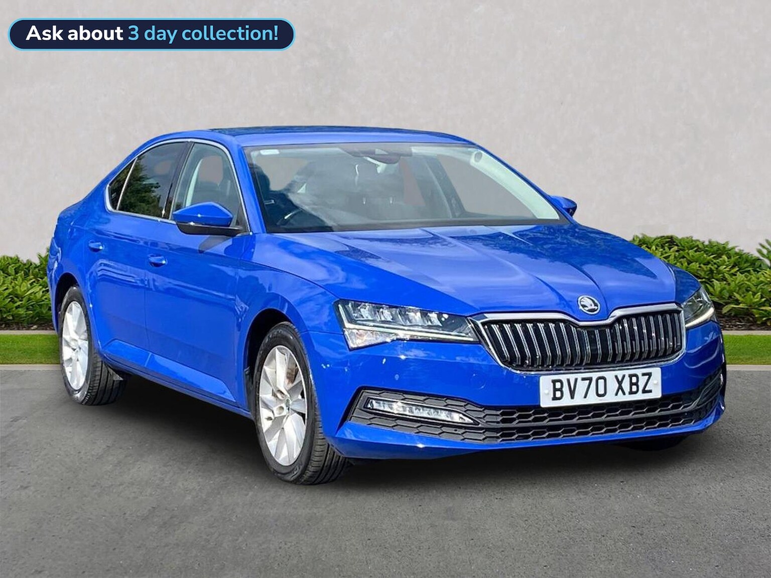 Main listing image - Skoda Superb