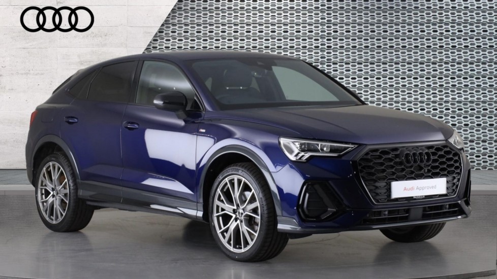 Main listing image - Audi Q3