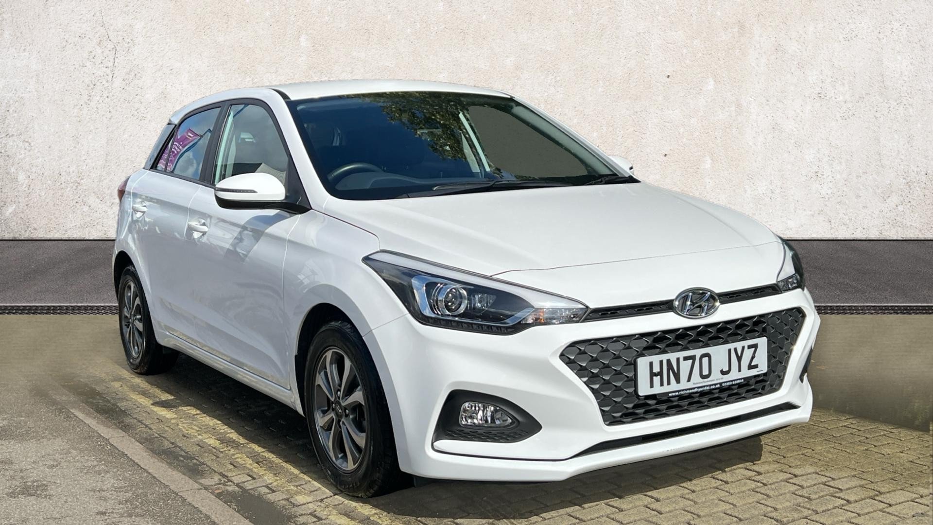 Main listing image - Hyundai i20