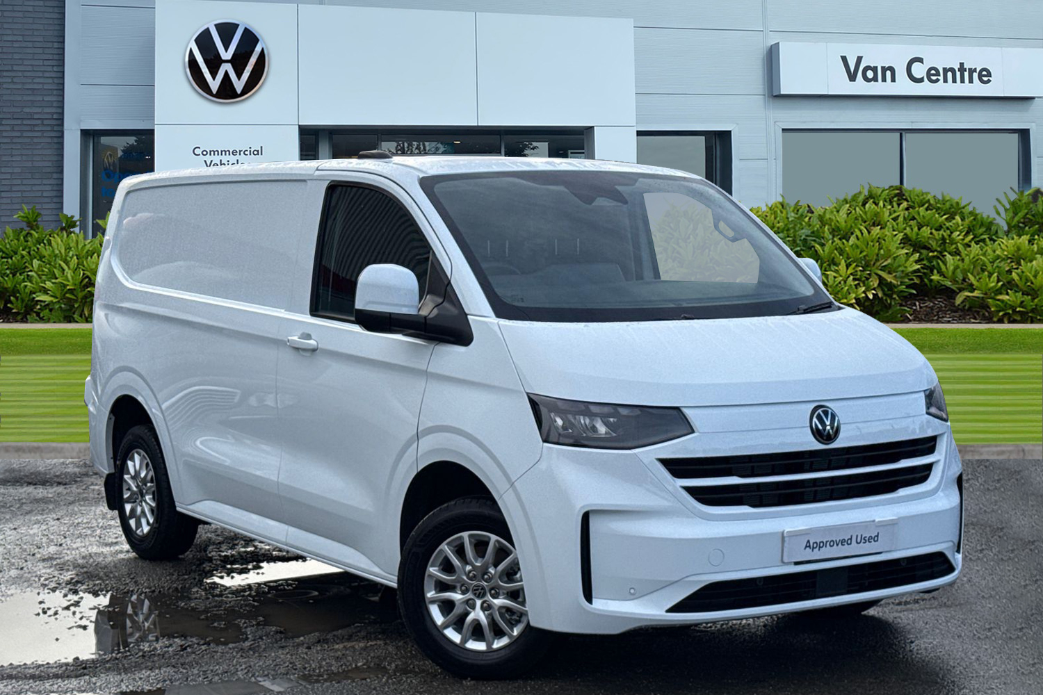 Main listing image - Volkswagen Transporter