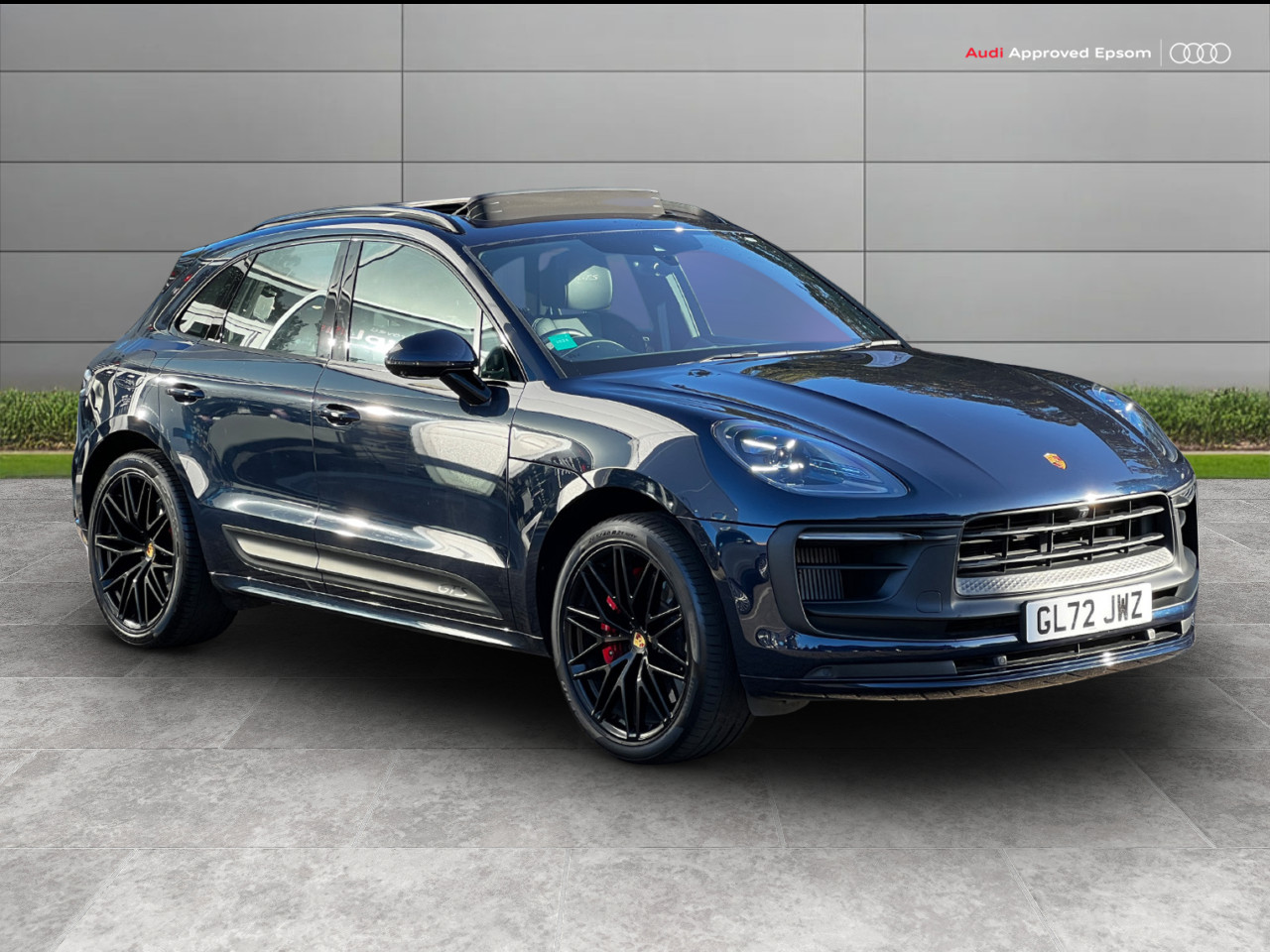 Main listing image - Porsche Macan