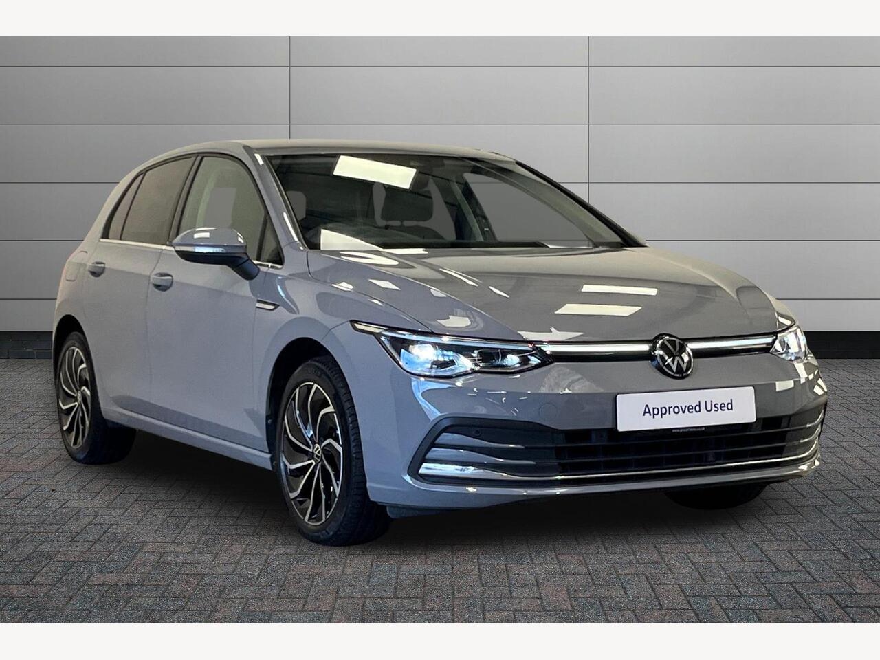 Main listing image - Volkswagen Golf