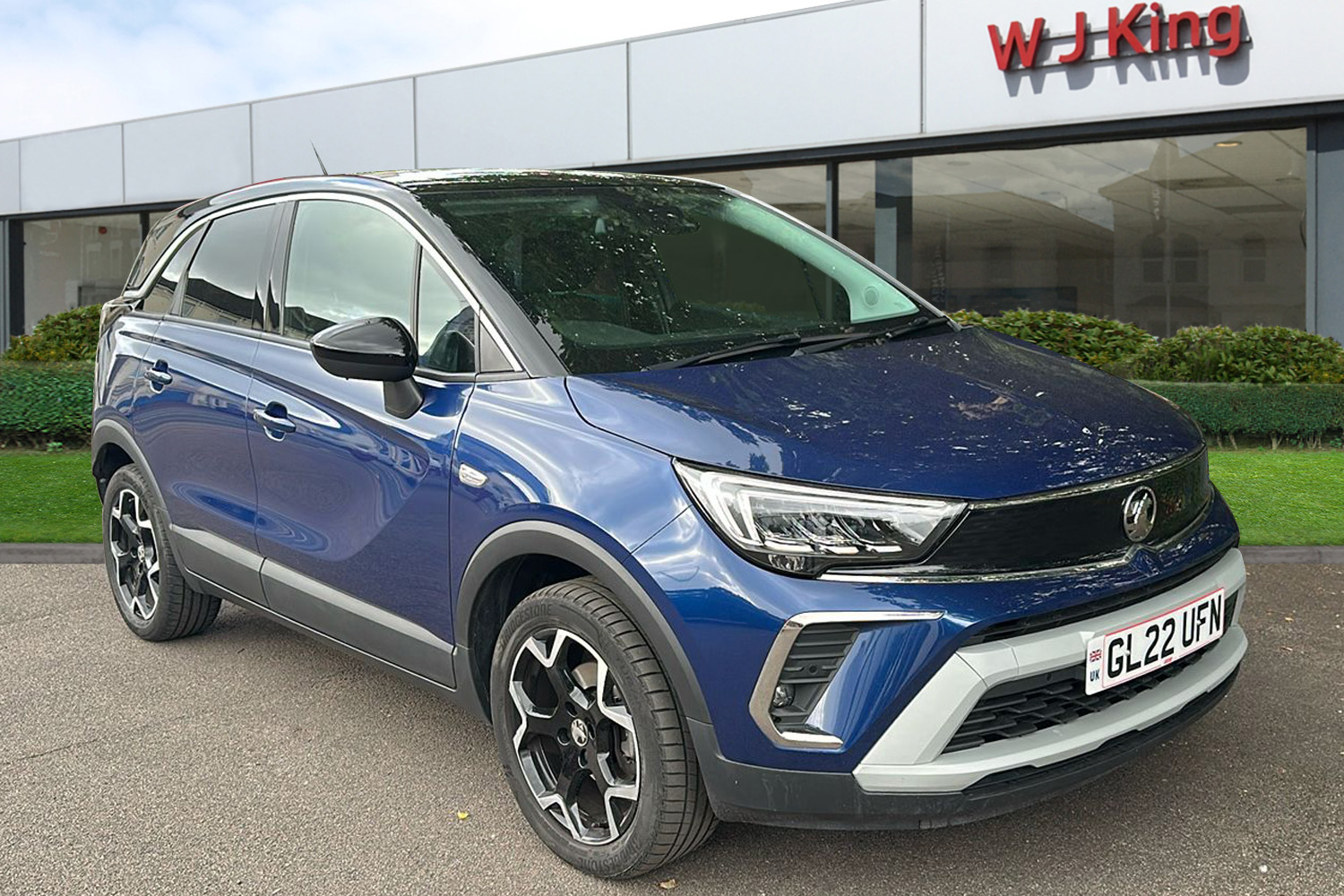 Main listing image - Vauxhall Crossland