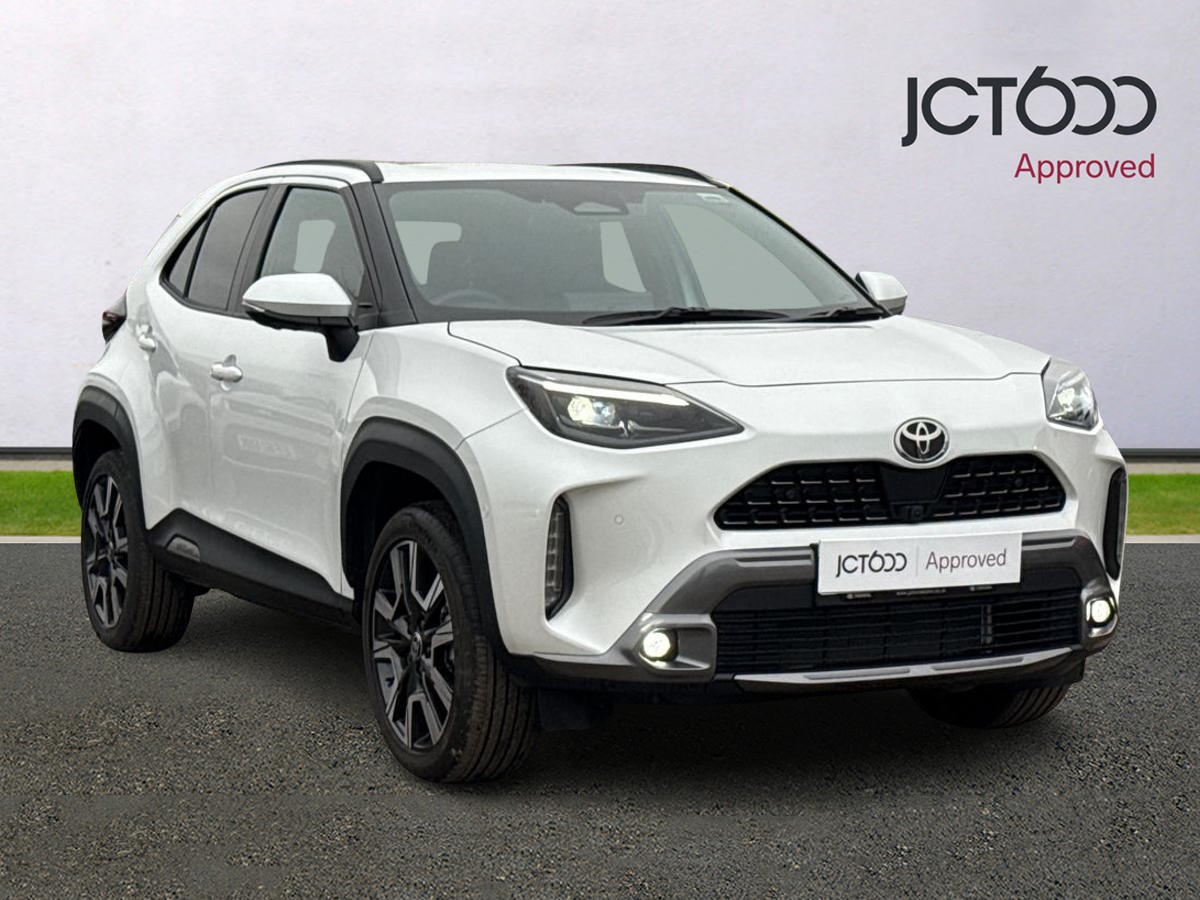 Main listing image - Toyota Yaris Cross