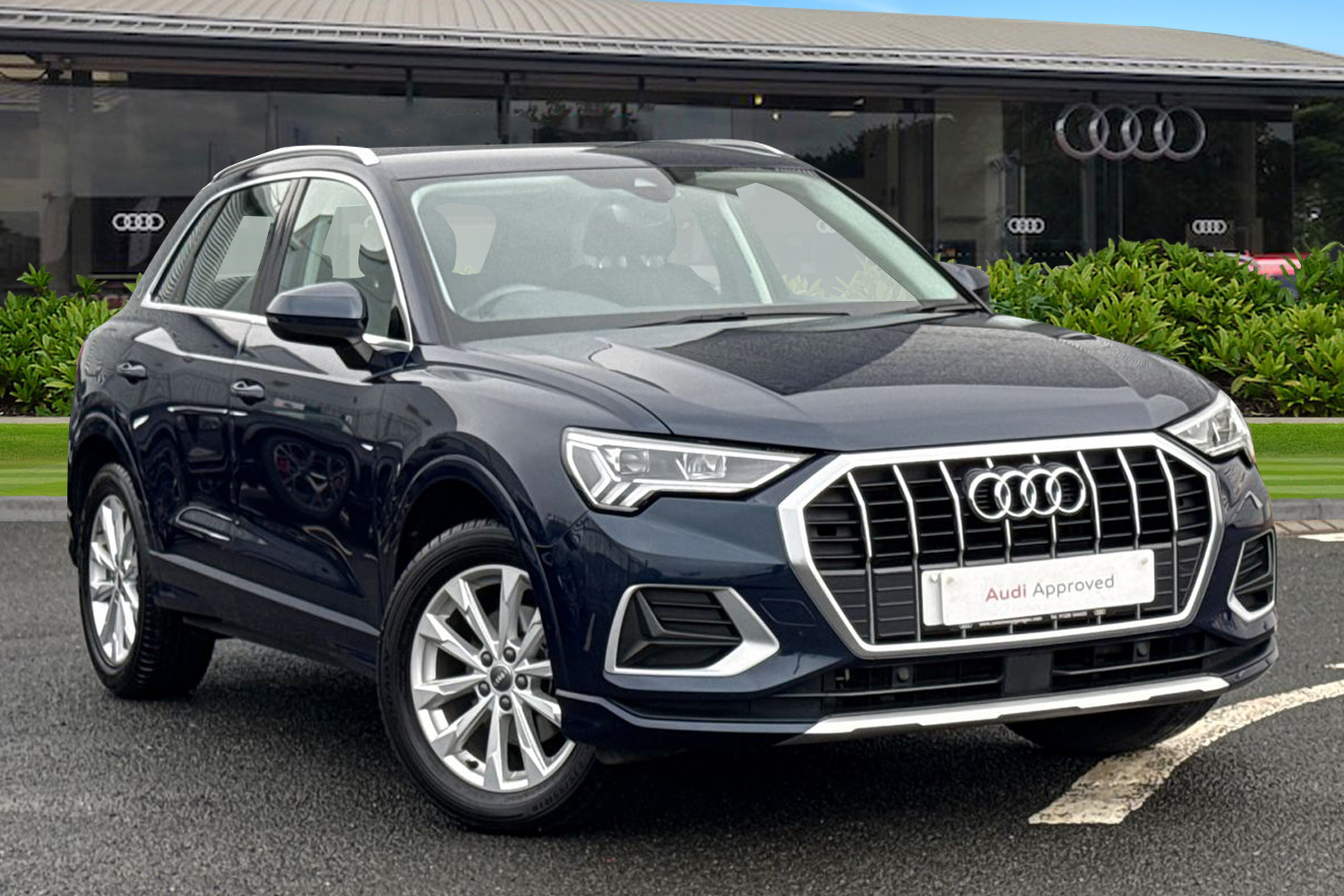 Main listing image - Audi Q3