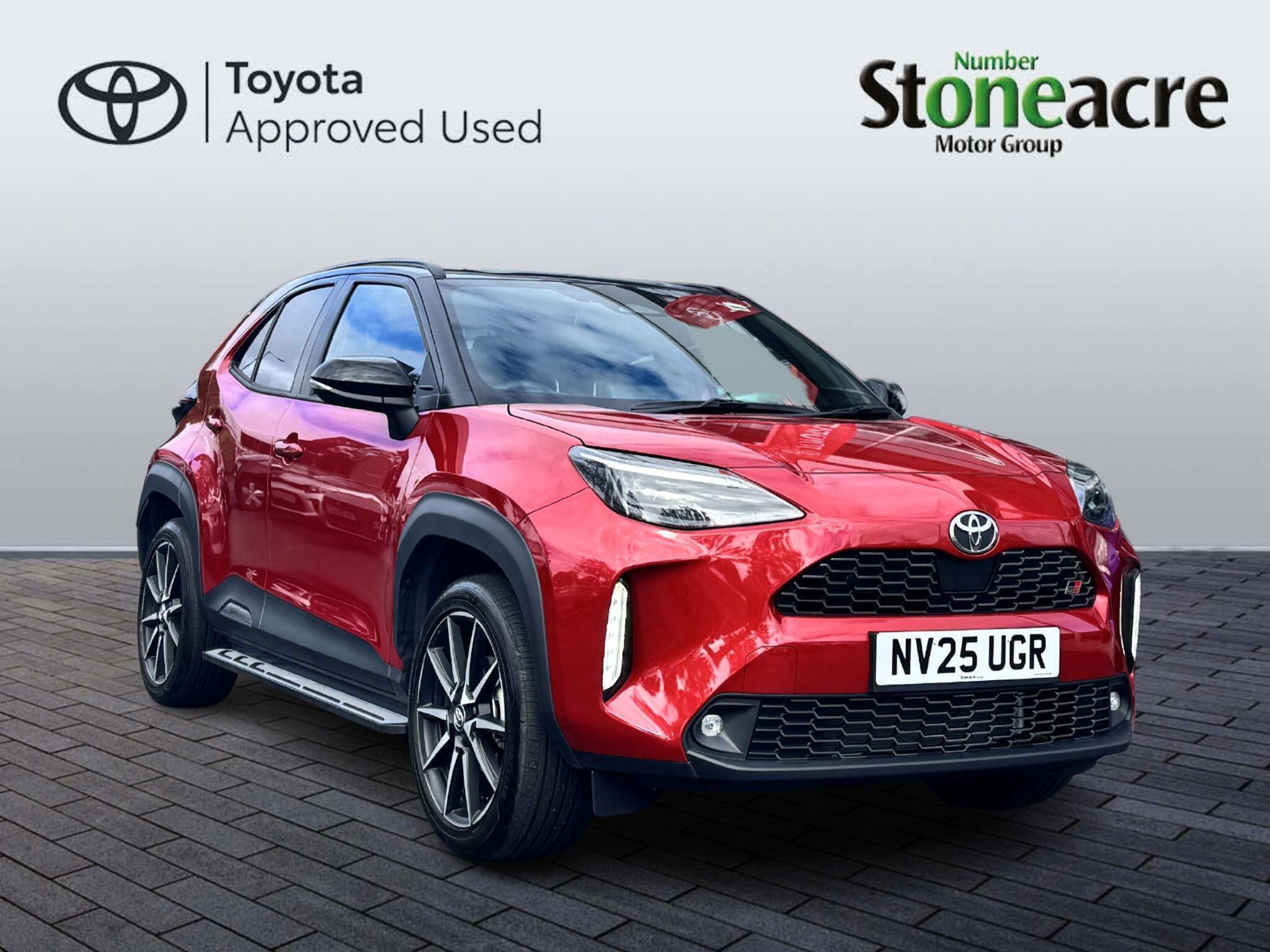 Main listing image - Toyota Yaris Cross